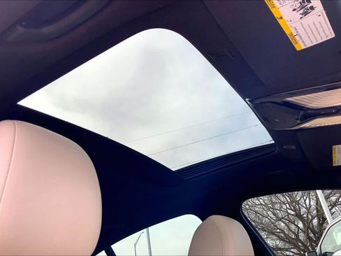 Used 2018 BMW 530i image 14