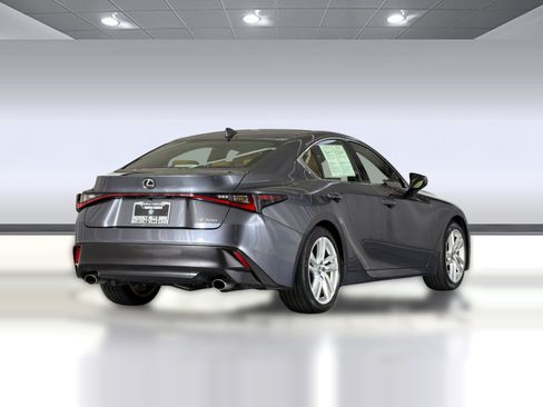 Used 2023 Lexus IS 300 w/ Comfort Package RWD image 9