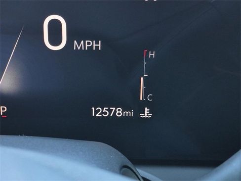 Used 2025 Buick Envista Avenir image 12