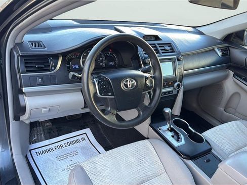 Used 2012 Toyota Camry LE FWD image 17