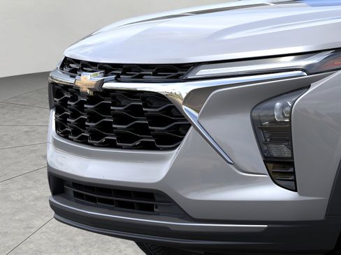 New 2026 Chevrolet Trax LT w/ Driver Confidence Package FWD image 13