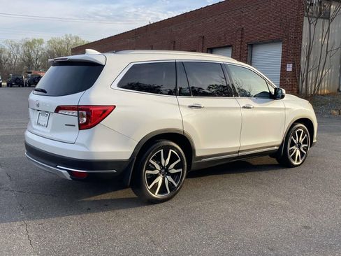 Used 2022 Honda Pilot Touring image 7