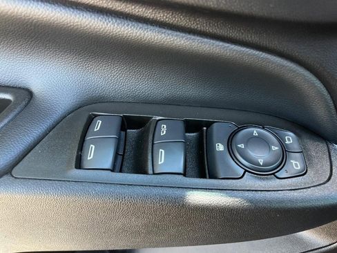 Used 2023 Chevrolet Equinox LT image 14