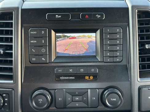Certified 2022 Ford F250 XL w/ STX Appearance Package AWD/4WD image 7