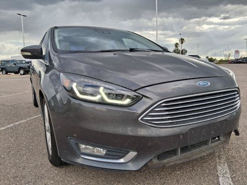 Used 2016 Ford Focus Titanium w/ Titanium Technology Package FWD image 13
