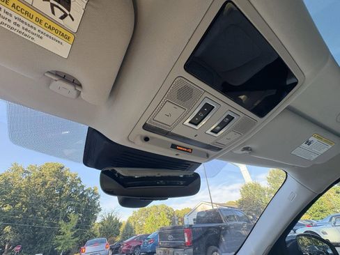 Used 2021 Jaguar F-PACE S image 34