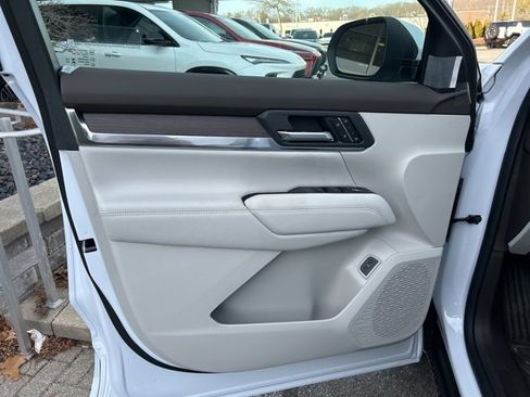 New 2026 GMC Terrain Denali w/ LPO, Floor Liner Package image 10