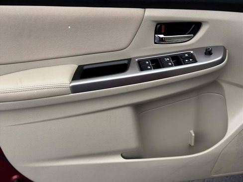 Used 2015 Subaru Crosstrek 2.0i Premium w/ Moonroof Package image 14