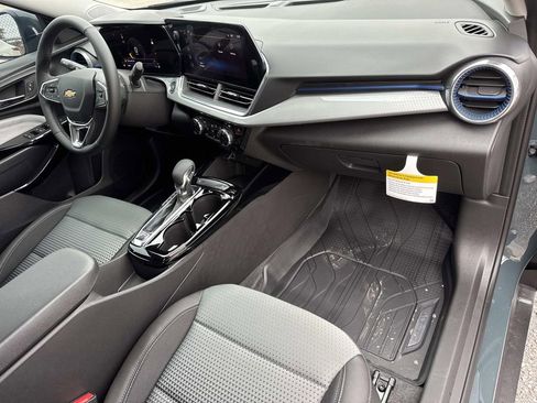 New 2026 Chevrolet Trax LT w/ Driver Confidence Package image 10