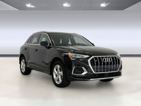 Used 2019 Audi Q3 2.0T Premium AWD/4WD image 7