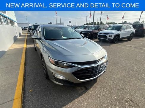Used 2023 Chevrolet Malibu RS FWD image 5