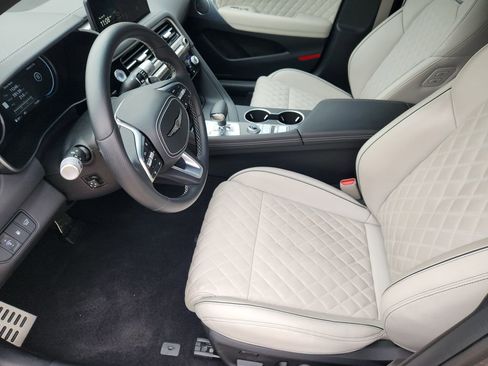 Used 2025 Genesis G70 3.3T Advanced w/ Sport Prestige Package image 11