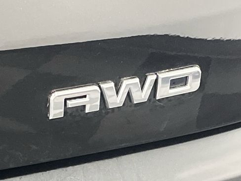 Used 2019 GMC Acadia SLE w/ Driver Alert Package I image 31