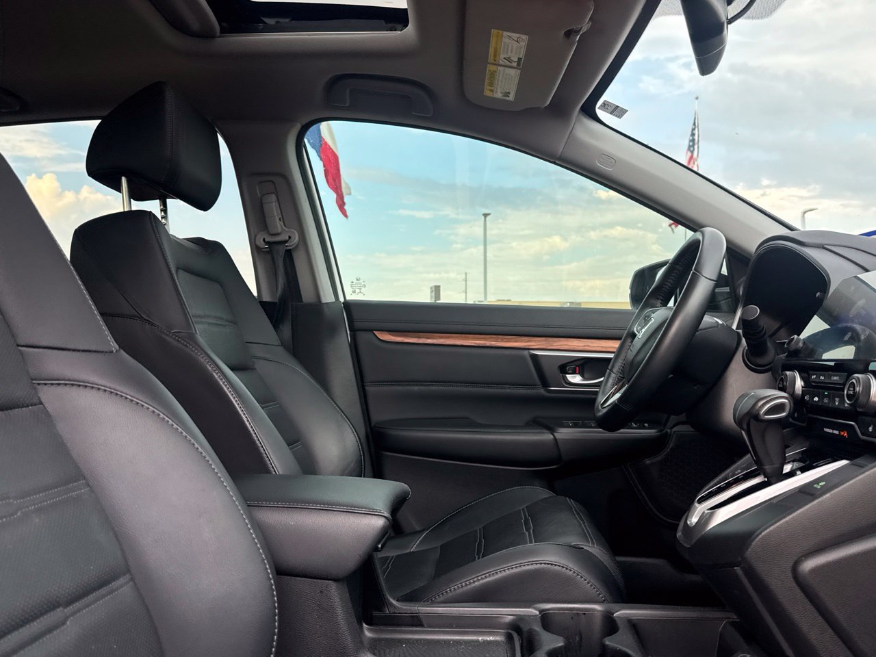 Used 2018 Honda CR-V Touring image 28