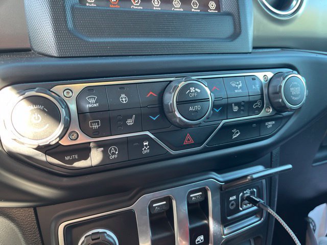 Used 2019 Jeep Wrangler Rubicon w/ Steel Bumper Group AWD/4WD image 7