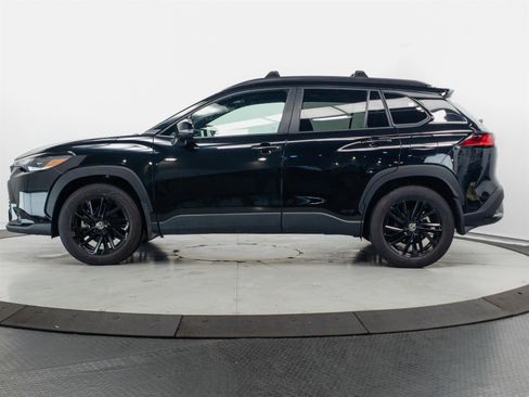 Used 2024 Toyota Corolla Cross AWD Hybrid w/ Moonroof Package image 8