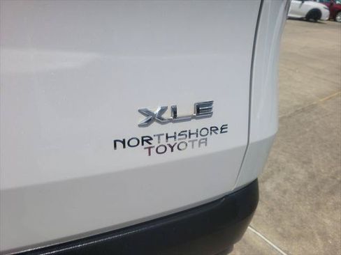 Certified 2024 Toyota Grand Highlander XLE FWD image 5