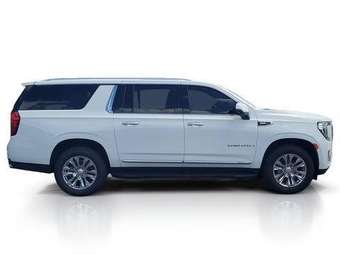 Used 2024 GMC Yukon XL Denali AWD/4WD image 8