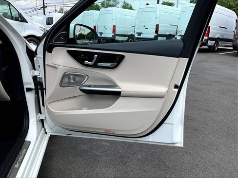 Certified 2024 Mercedes-Benz C 300 4MATIC Sedan image 30