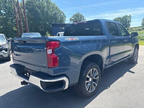 Used 2024 Chevrolet Silverado 1500 LT AWD/4WD image 5