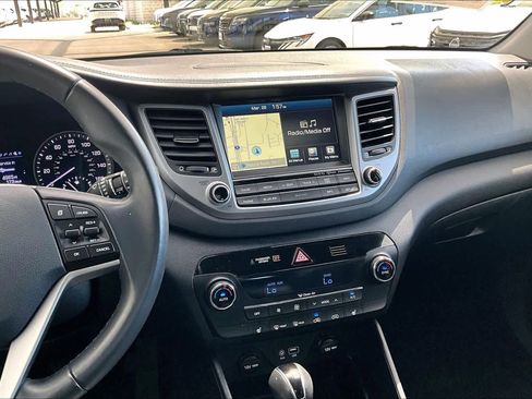 Used 2017 Hyundai Tucson SE Plus image 7