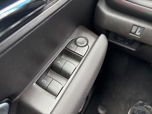 Used 2023 Chevrolet Colorado Z71 w/ Z71 Convenience Package 2 image 37