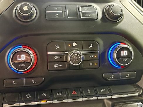 Used 2019 Chevrolet Silverado 1500 LT Trail Boss AWD/4WD image 15