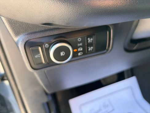 Used 2025 Ford Explorer ST-Line w/ Premium Package AWD/4WD image 20