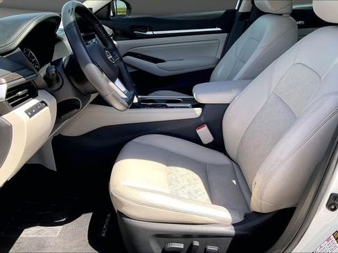 Used 2023 Nissan Altima 2.5 SL AWD/4WD image 23
