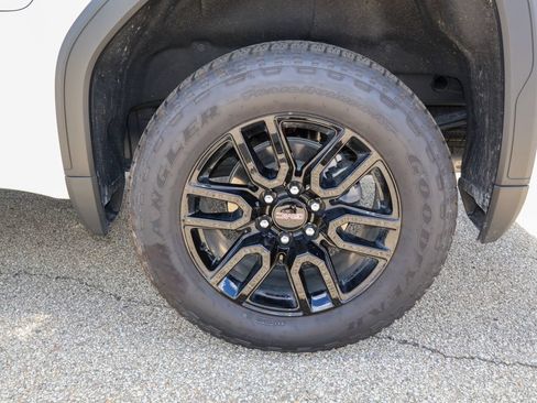New 2026 GMC Sierra 1500 Elevation w/ Preferred Package AWD/4WD image 30