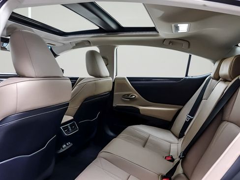 Used 2020 Lexus ES 350 w/ Accessory Package 2 FWD image 12