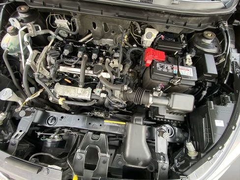 Used 2023 Nissan Kicks SV image 28