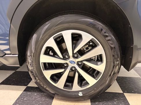 Certified 2025 Subaru Outback Premium AWD/4WD image 6