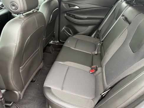 Used 2022 Buick Encore GX Select image 16