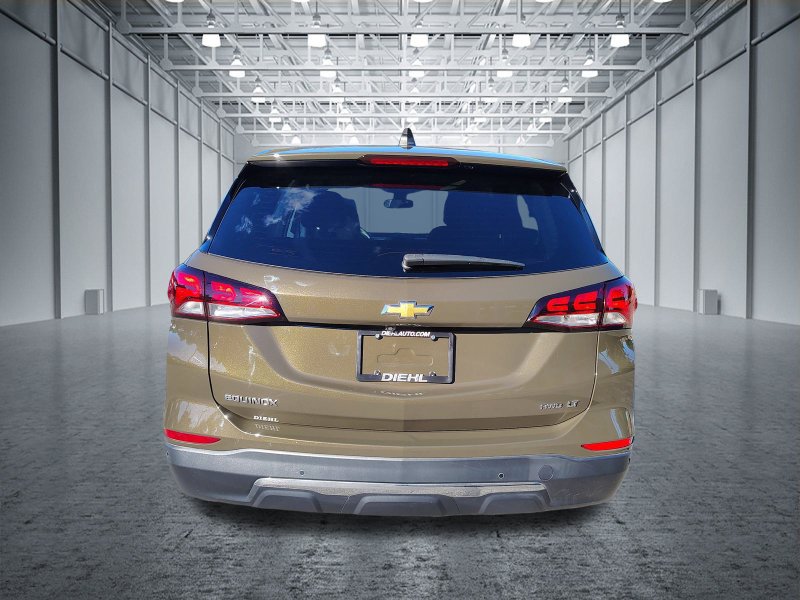 Used 2024 Chevrolet Equinox LT AWD/4WD image 9