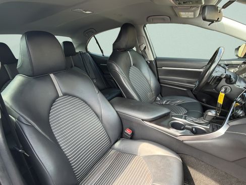Used 2023 Toyota Camry SE FWD image 28