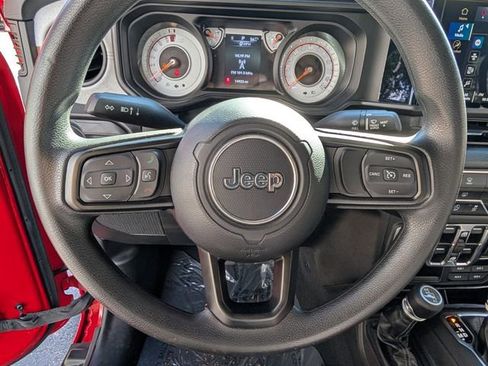 Used 2024 Jeep Gladiator Sport image 31