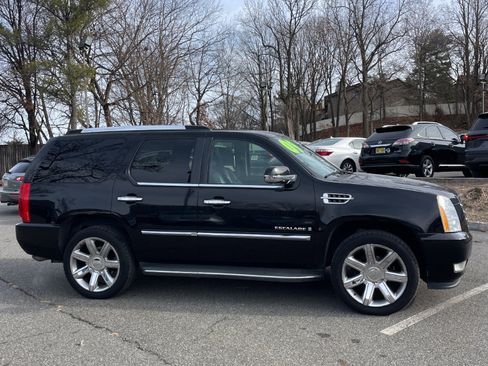 Used 2009 Cadillac Escalade AWD image 5
