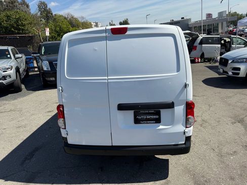 Used 2017 Chevrolet City Express LT FWD image 3