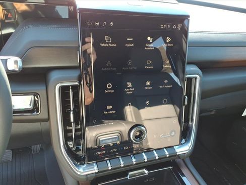 New 2026 GMC Yukon Denali w/ LPO, Floor Liner Package image 16