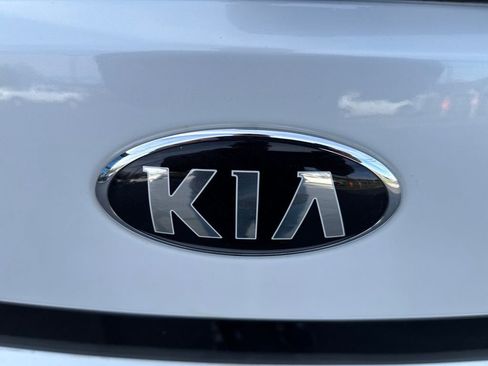 Used 2020 Kia Soul EX FWD image 27