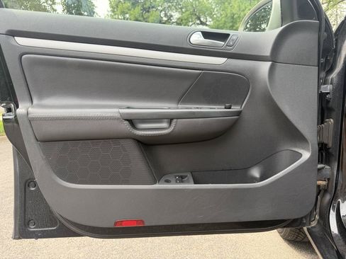 Used 2008 Volkswagen Jetta SE FWD image 24