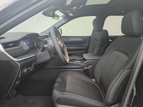 New 2026 Jeep Grand Cherokee L Laredo AWD/4WD image 18