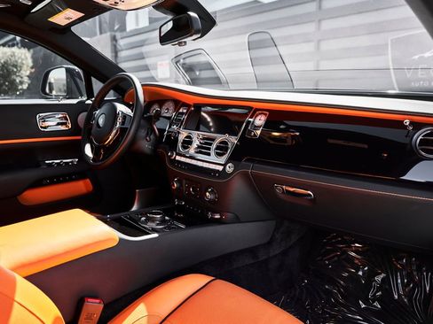 Used 2020 Rolls-Royce Wraith RWD image 35