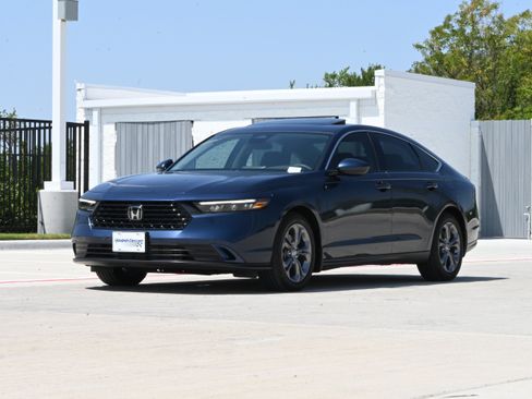 Used 2024 Honda Accord EX image 5
