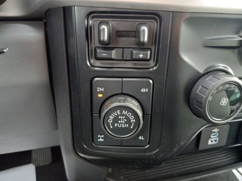 Used 2025 Ford F250 XLT w/ Tremor Off-Road Package image 22