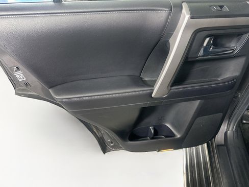 Used 2017 Toyota 4Runner SR5 image 25