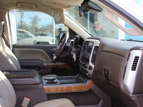 Used 2018 GMC Sierra 1500 SLT image 14