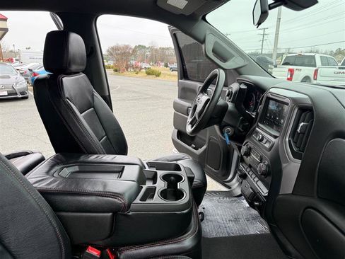 Used 2019 Chevrolet Silverado 1500 Custom Trail Boss w/ Custom Convenience Package image 15