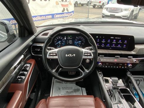 Used 2025 Kia Telluride SX AWD/4WD image 24